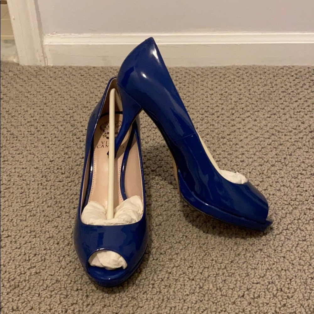 NEVER WORN!!!! In original box